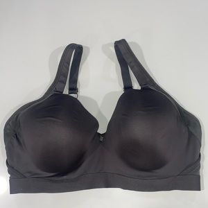 Breezies Foam Cup Seamless Underwire Bra NWOT